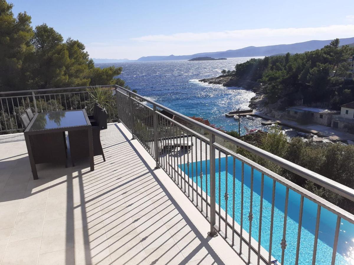 Gostinjska kuća Hvar *