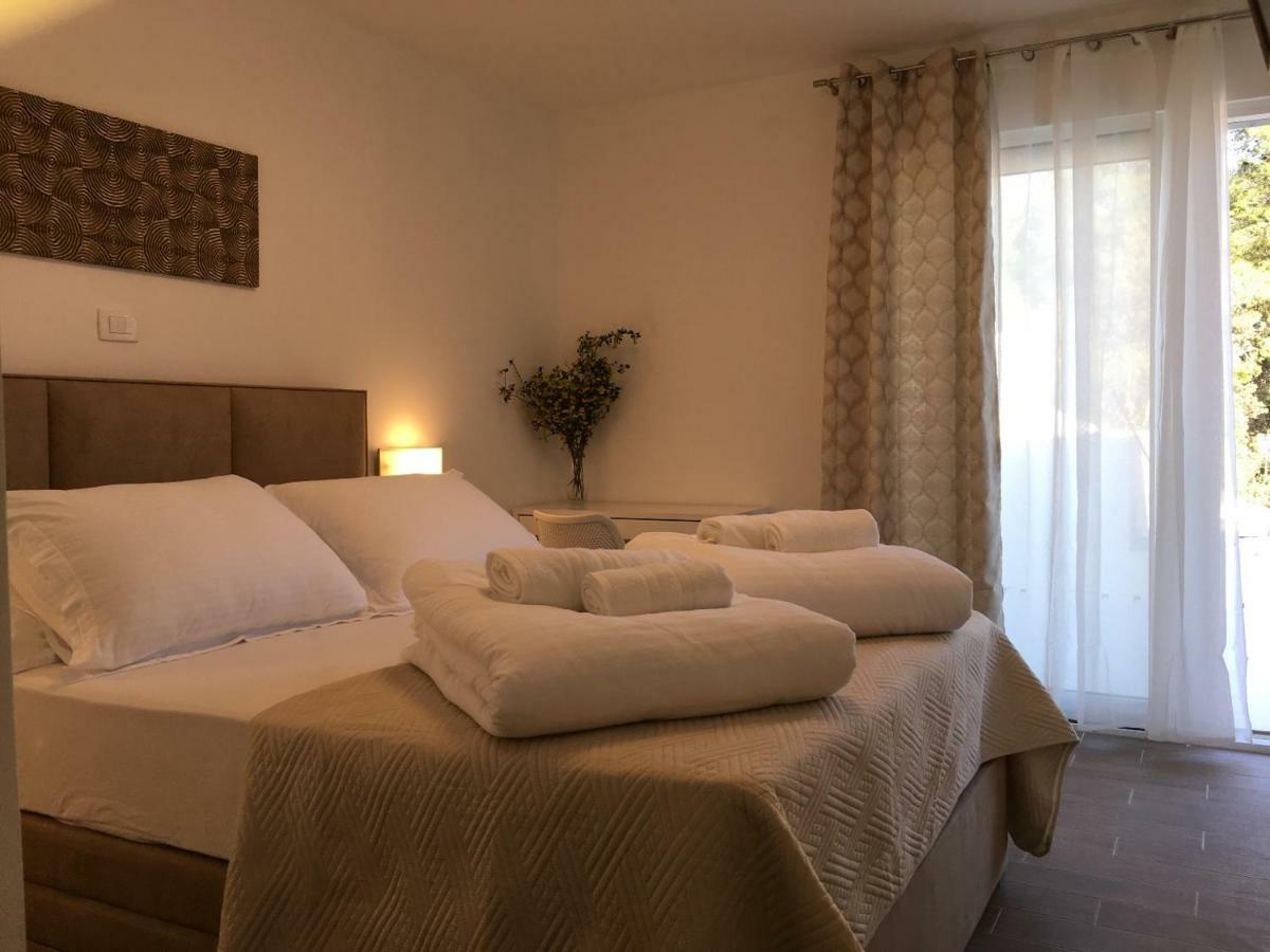 Gostinjska kuća Hvar *