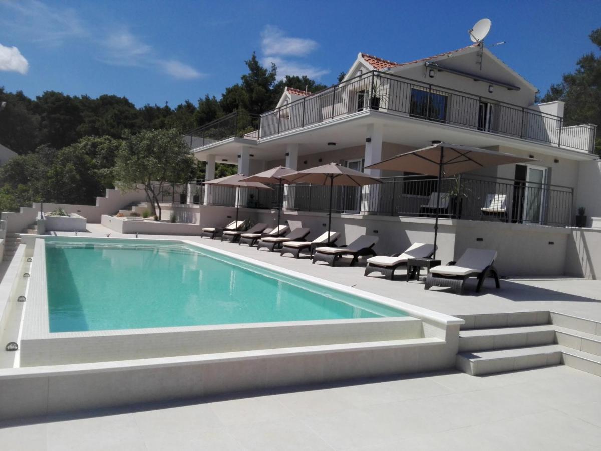 Gostinjska kuća Hvar *